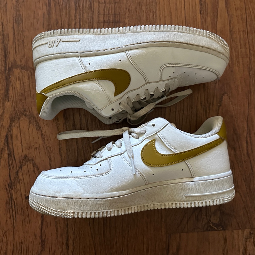 Nike Air Force 1 Low White/Bronzine Women’s Sneakers Size 8.5 DV3808 -101